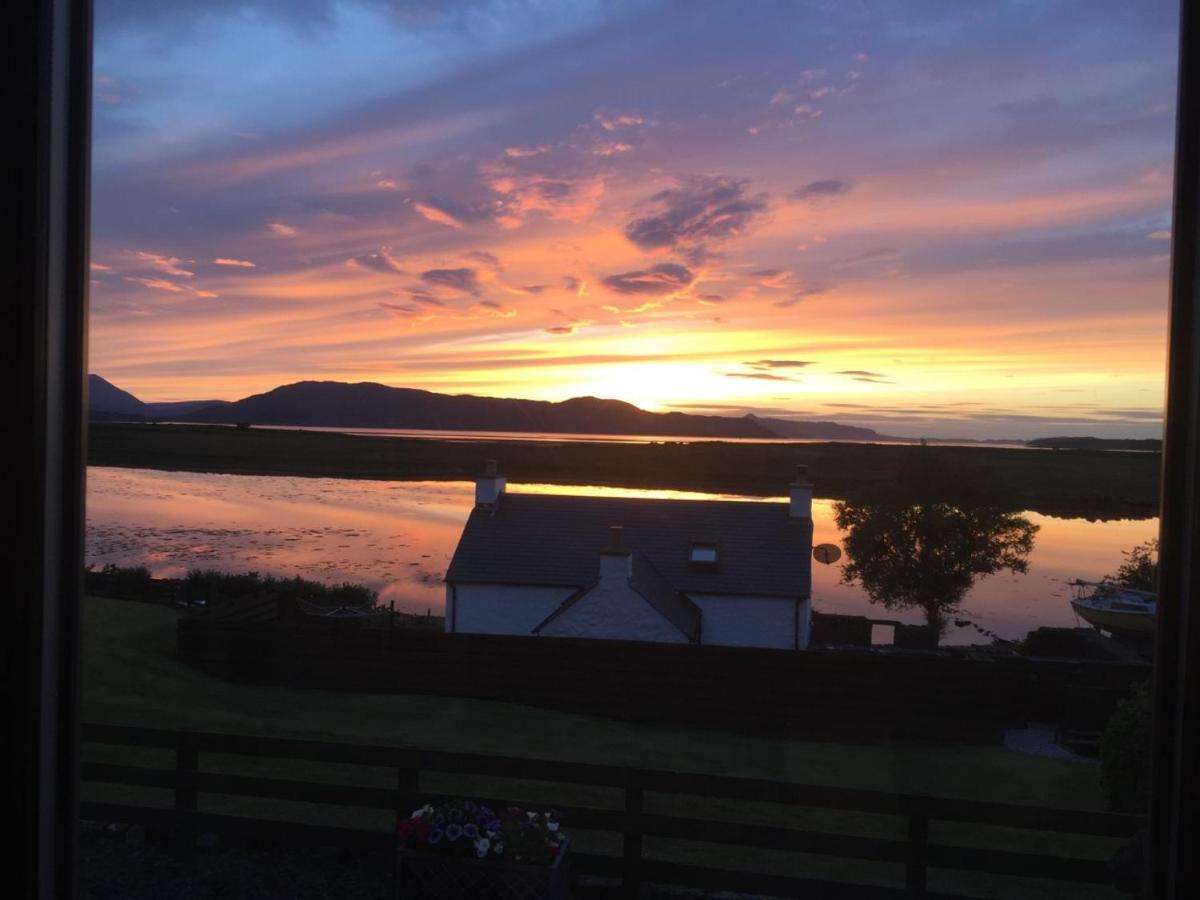 Tidal Cottage On The Shore Isle Of Skye Breakish Exteriör bild