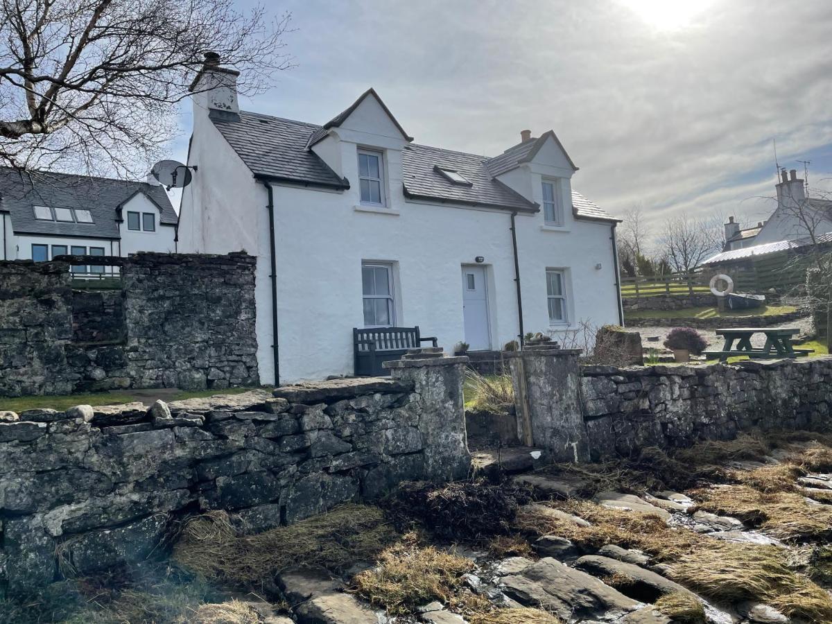 Tidal Cottage On The Shore Isle Of Skye Breakish Exteriör bild